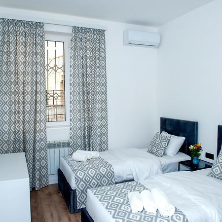 Pallada Yerevan Exterior photo